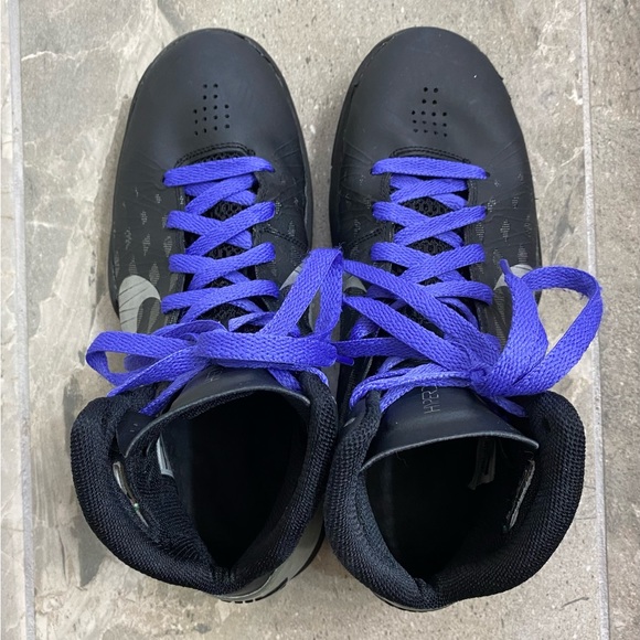 Nike Hyperdunk 2010 Women’s Size 8 - Picture 3 of 9